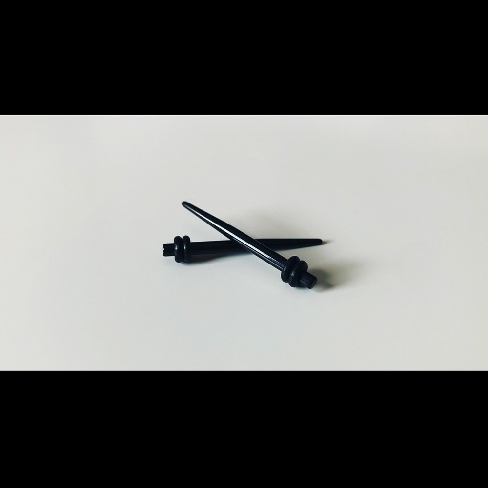 🌞12g Solid Black Tapers
